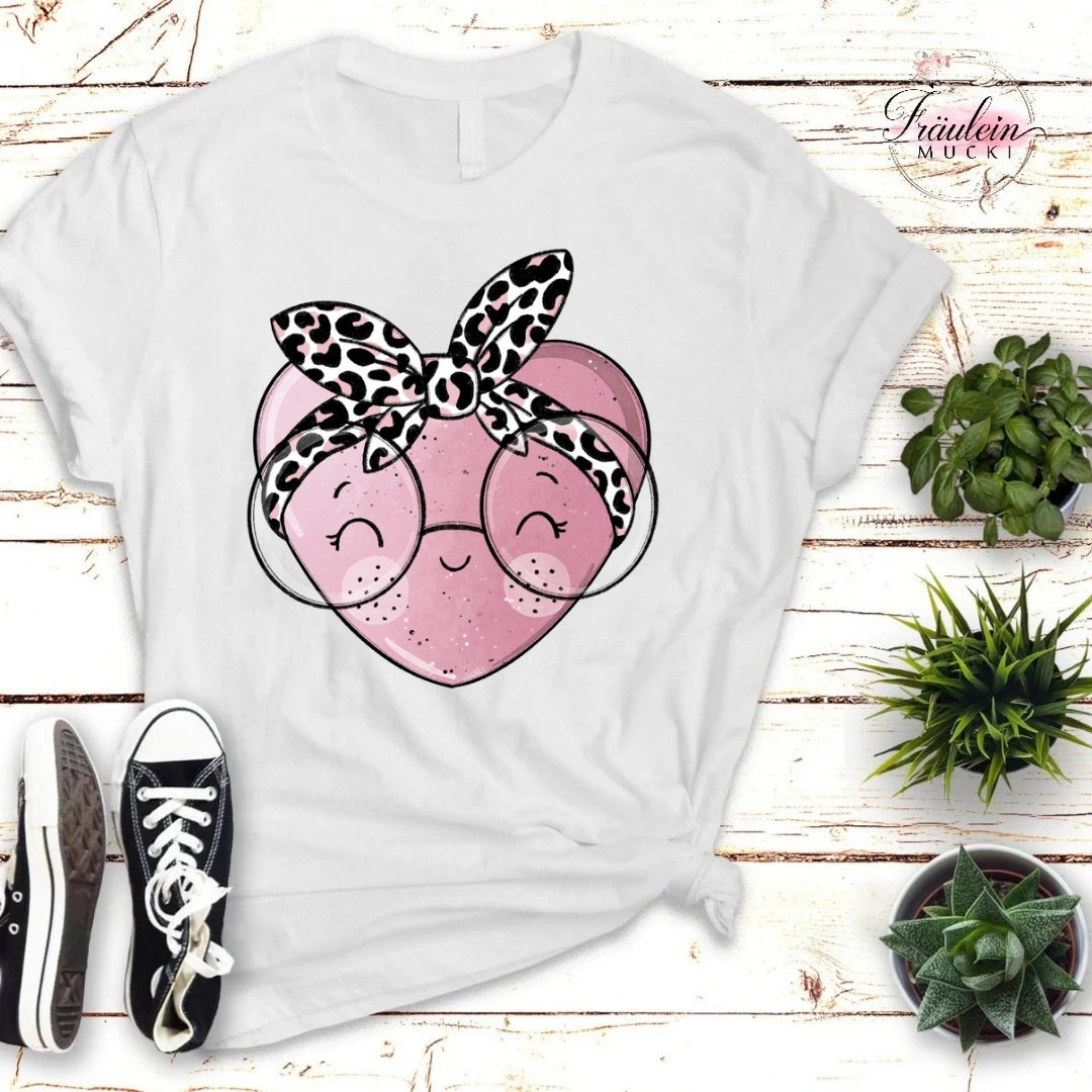 Bügelbild Leo Herzchen